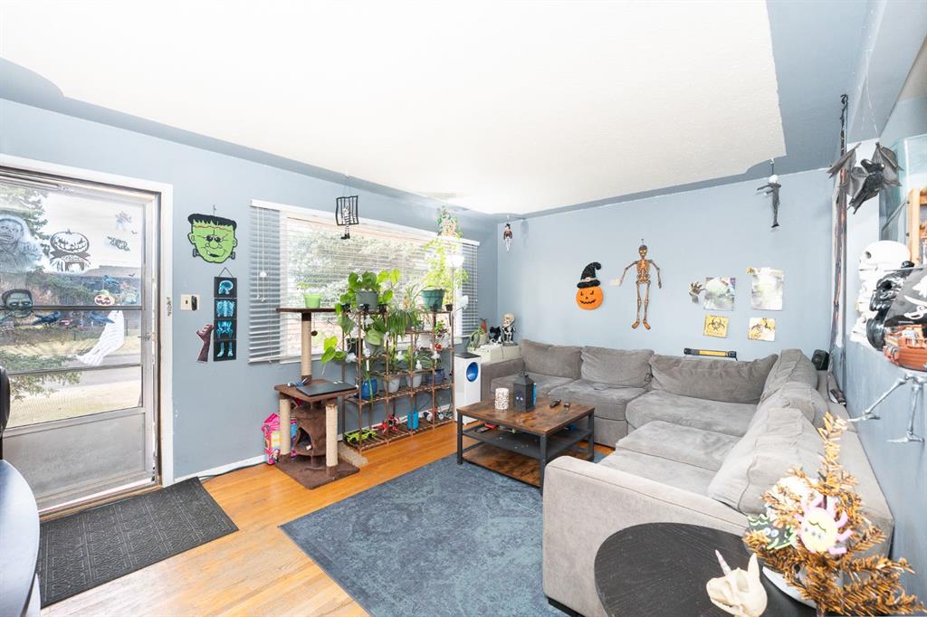 Picture for 4524 73 Street NW