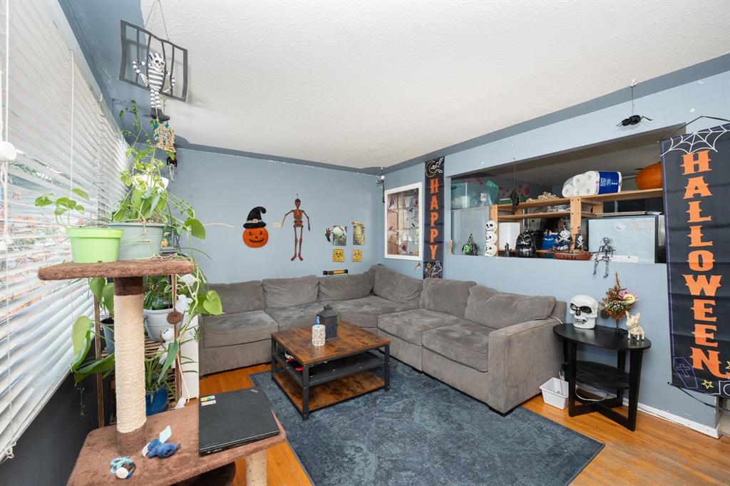 Picture for 4524 73 Street NW