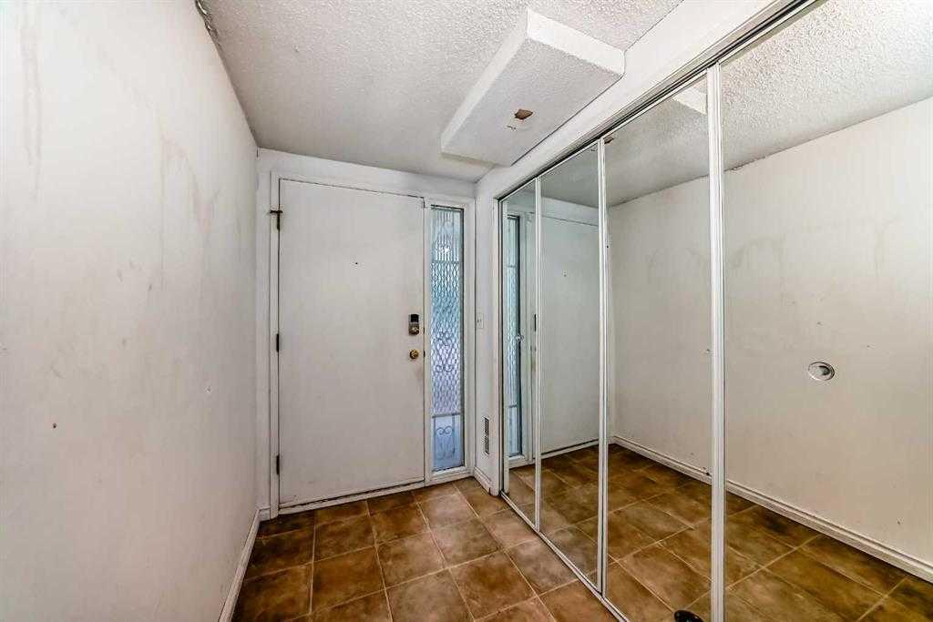 Picture for 5400 Dalhousie Drive NW