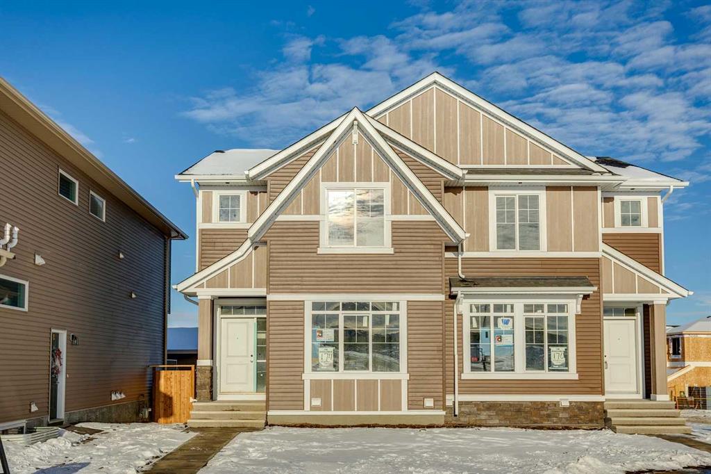 Picture for 174 Marmot Green NW