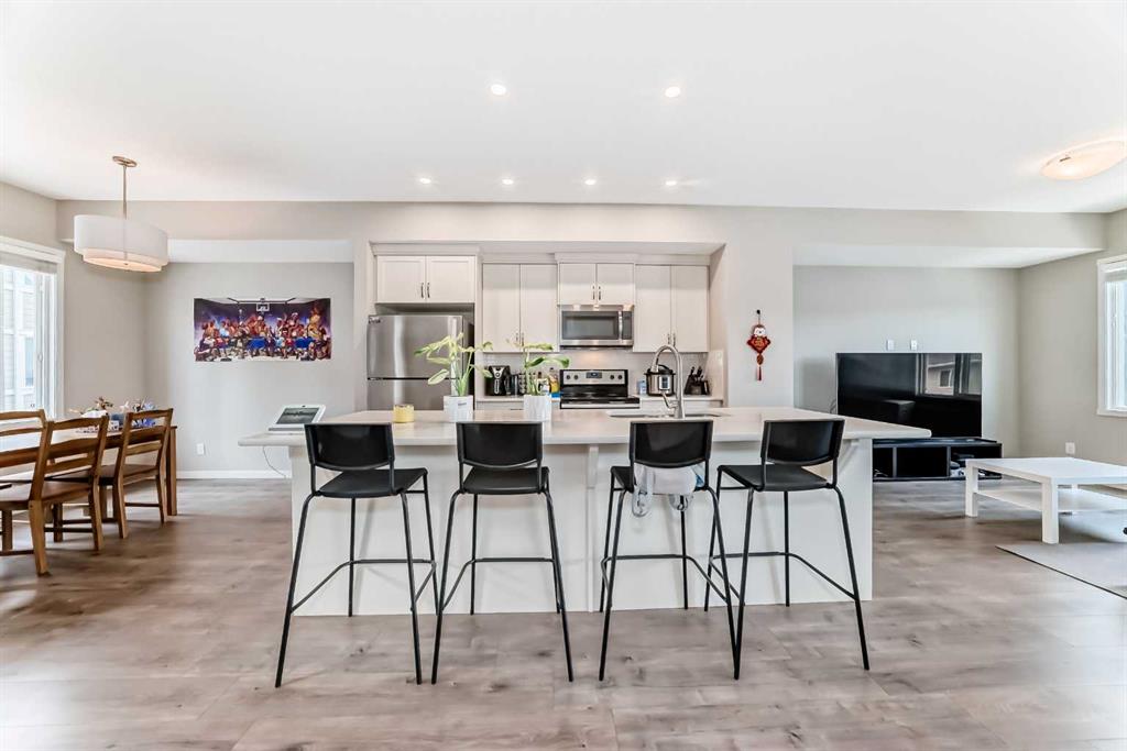 Picture for 621 Nolanlake Villas NW