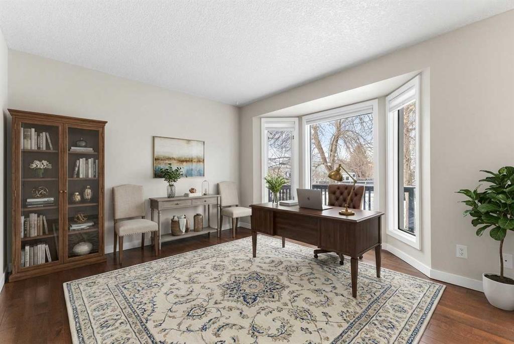 Picture for 161 Douglasbank Way SE