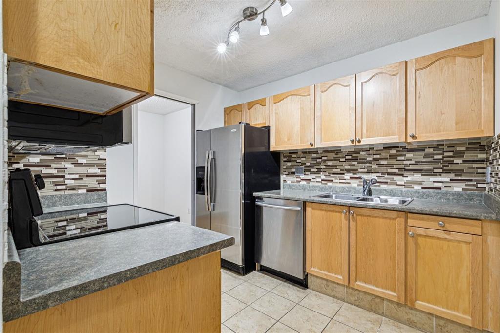 Picture for 404, 537 14 Avenue SW