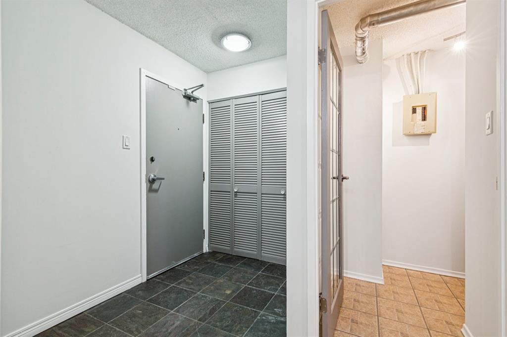 Picture for 404, 537 14 Avenue SW