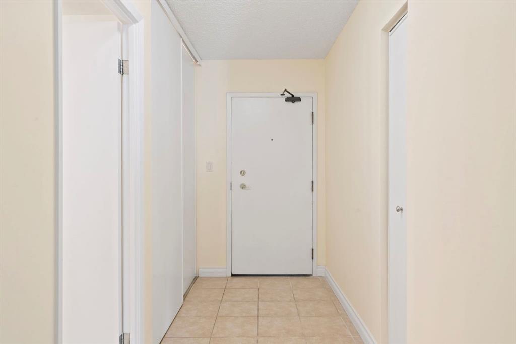 Picture for 806, 1334 12 Avenue SW