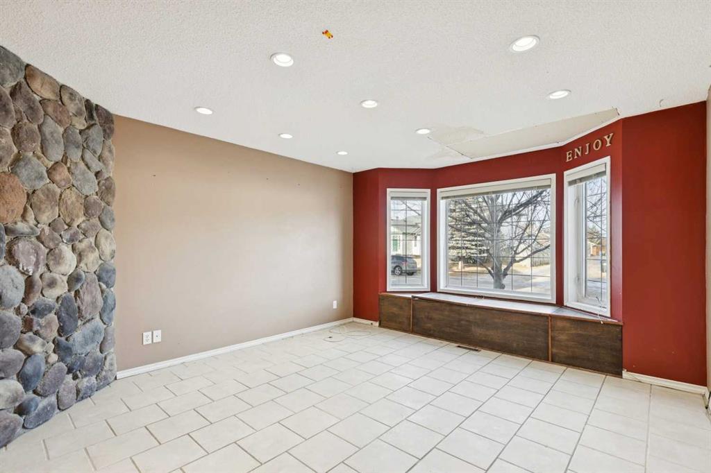 Picture for 47 Covewood Park NE