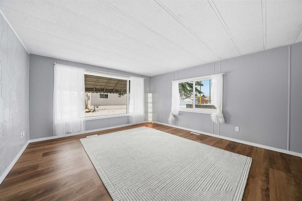 Picture for 281, 6220 17 Avenue SE