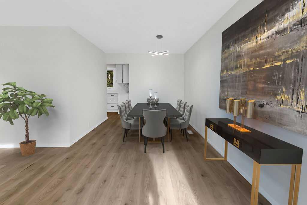 Picture for 10 Radcliffe Crescent SE