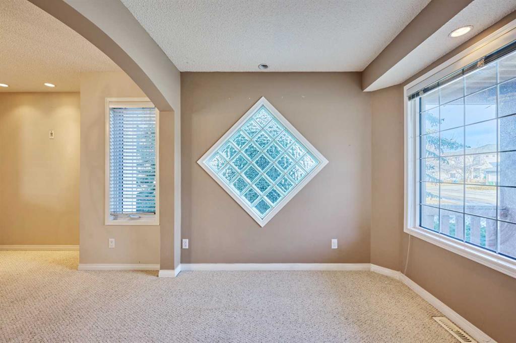 Picture for 805 Panorama Hills Drive NW