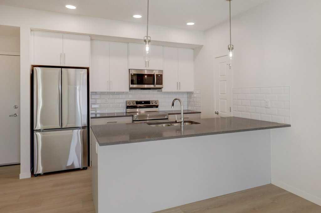 Picture for 124, 245 Edith Place NW