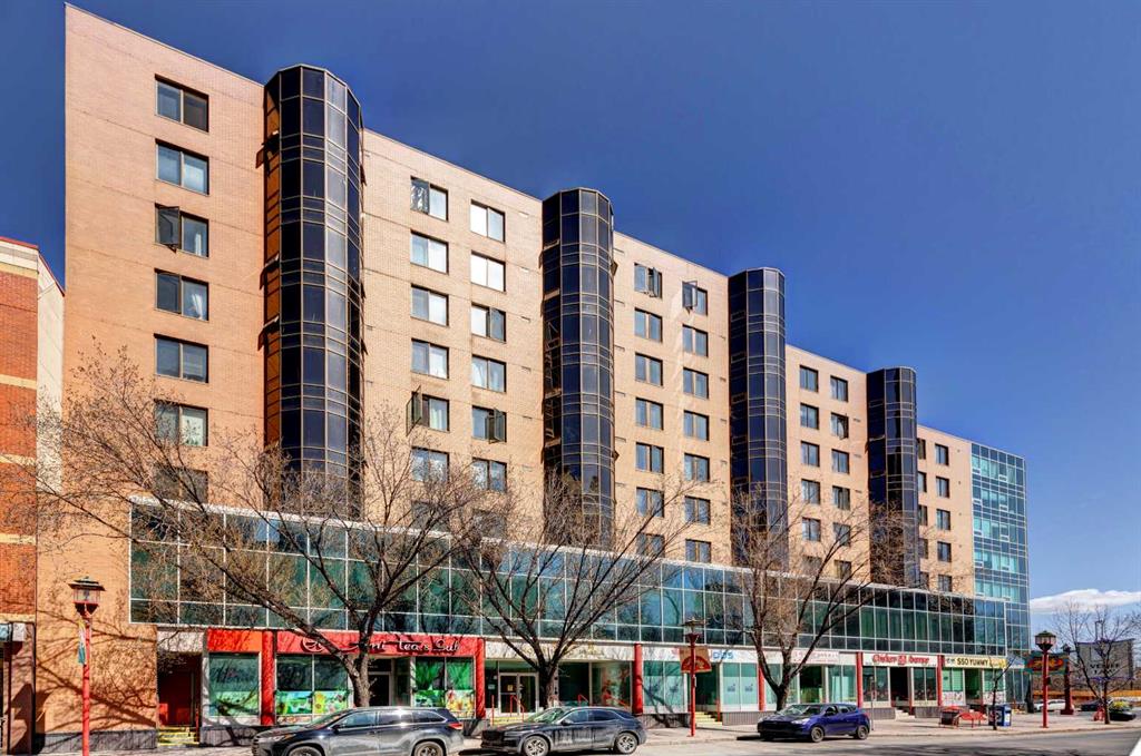 Picture for 301, 128 2 Avenue SE