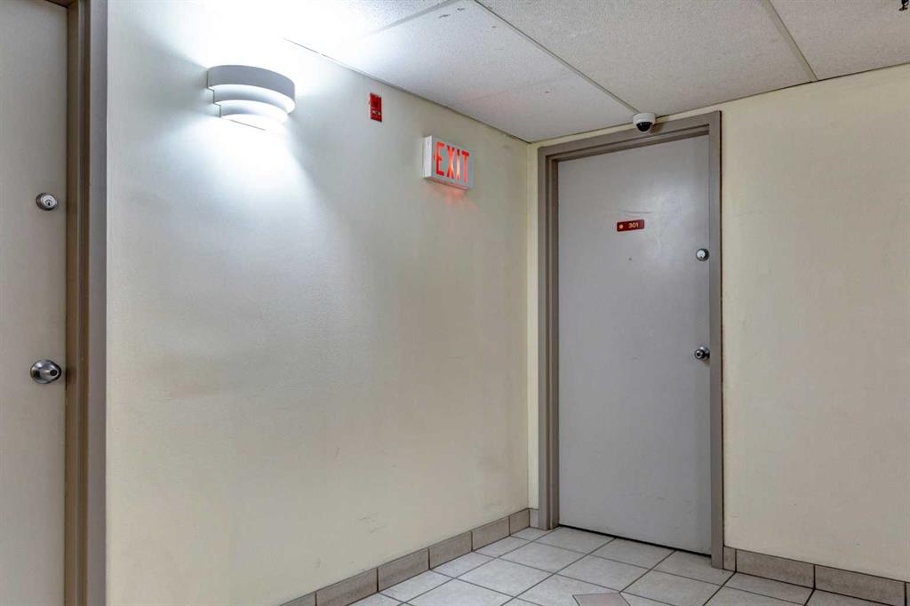 Picture for 301, 128 2 Avenue SE