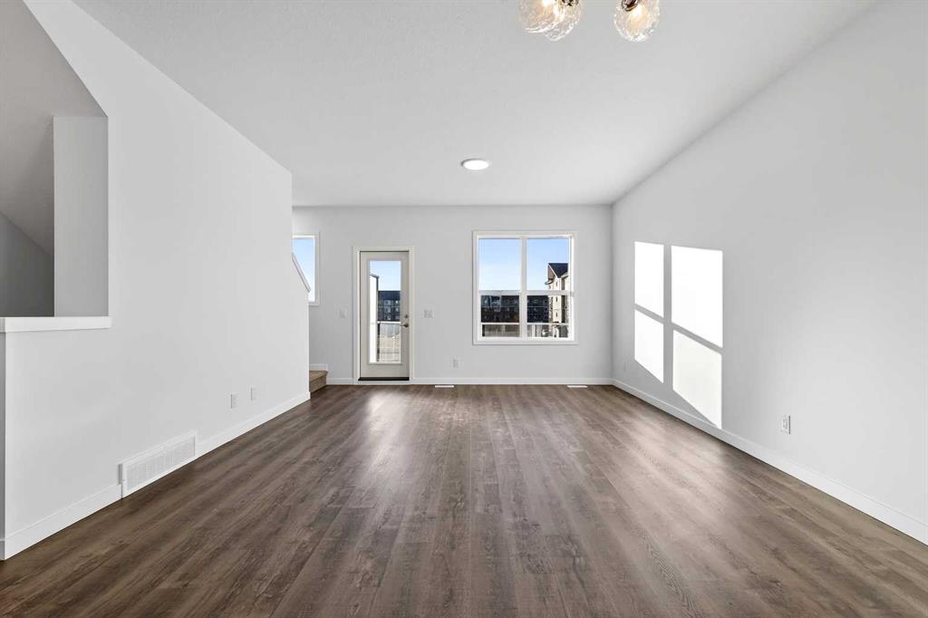 Picture for 1023, 132 Red Embers Link NE