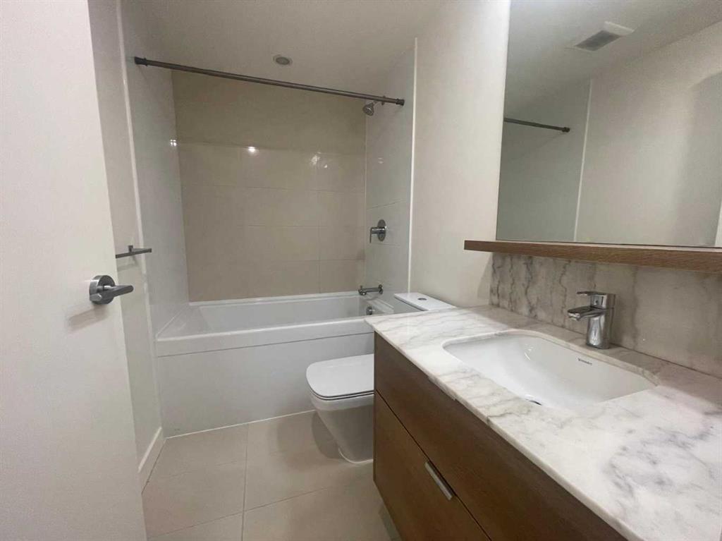 Picture for 703, 108 Waterfront Court SW