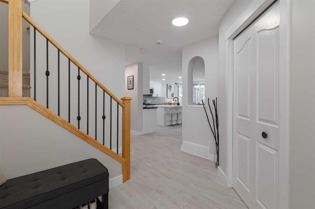 Picture for 86 Cougarstone Court SW