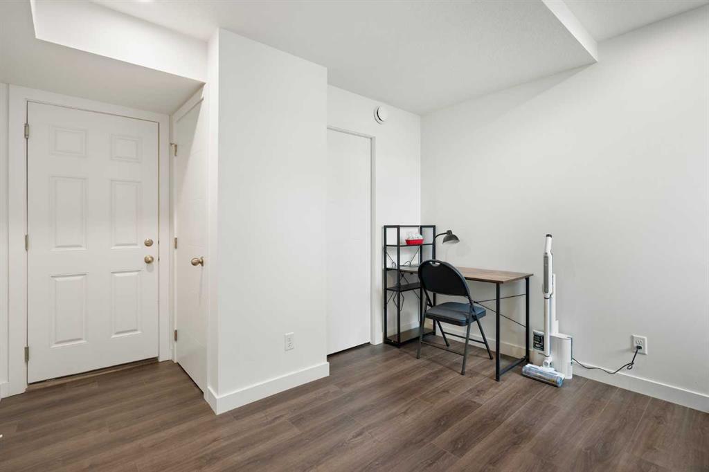 Picture for 122 Spring Creek Common SW