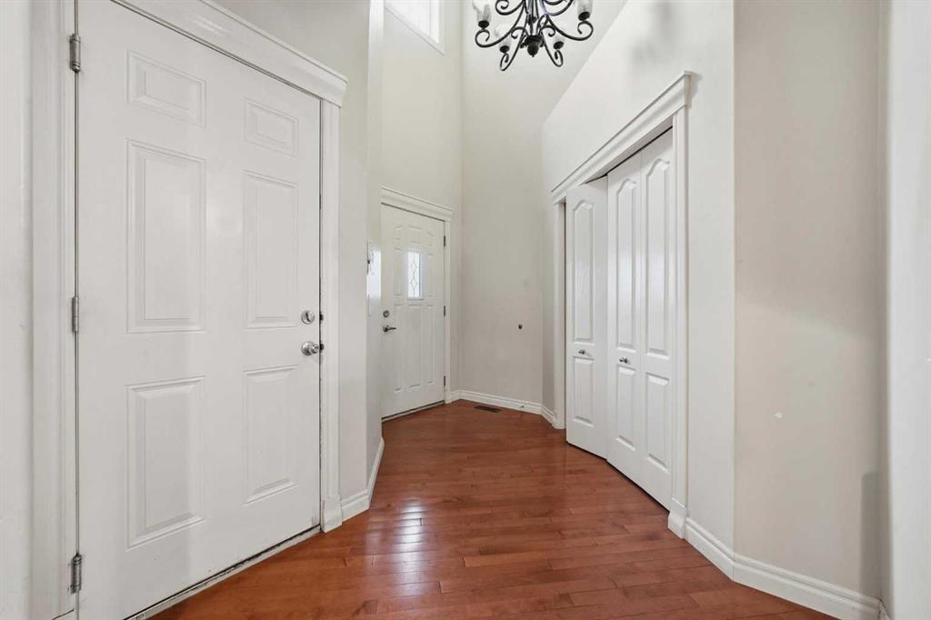 Picture for 27 Saddleland Way NE