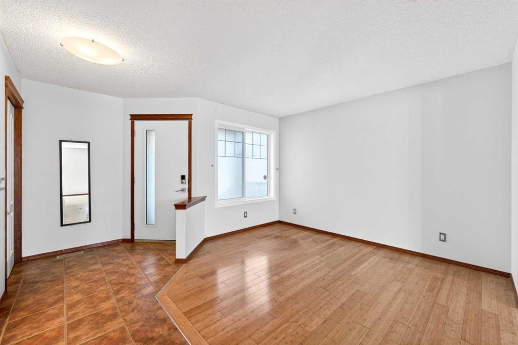 Picture for 172 Kincora Drive NW