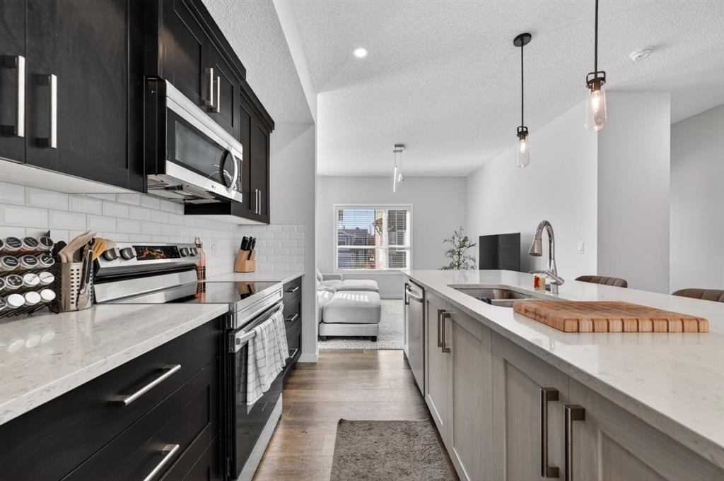 Picture for 220 HARVEST GROVE Walk 