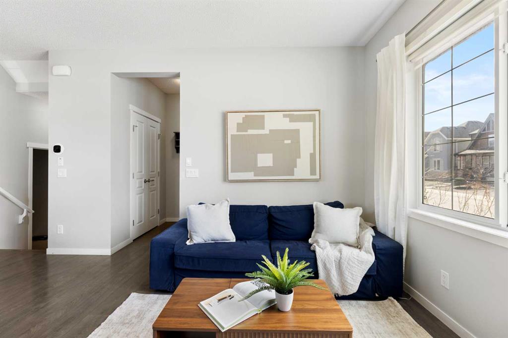 Picture for 44 Marquis Link SE