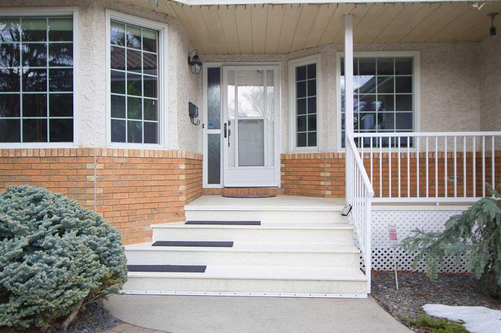 Picture for 240 Varsity Estates Terrace NW