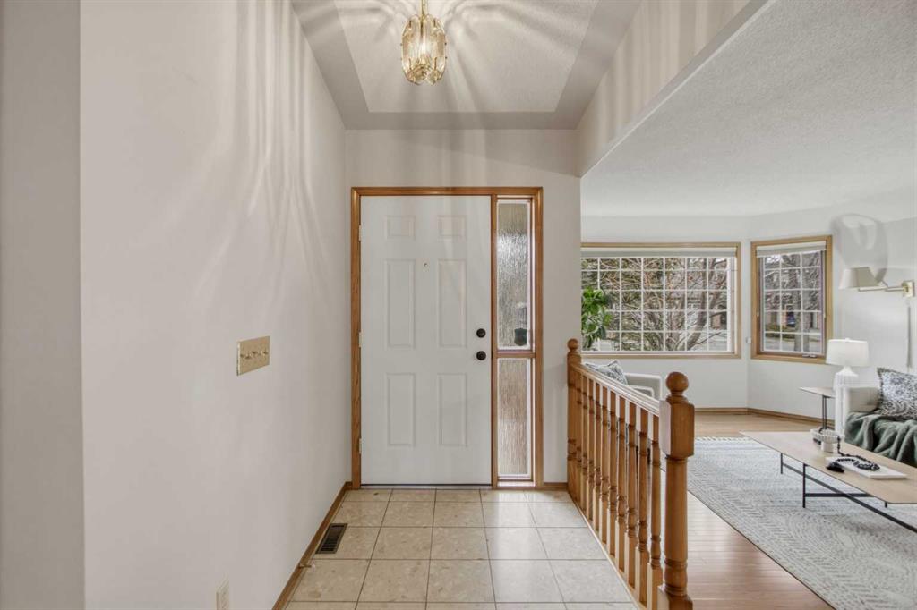 Picture for 240 Varsity Estates Terrace NW