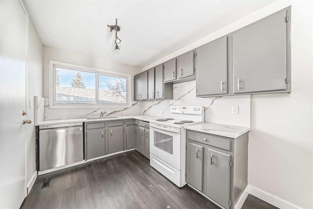 Picture for 404 Acacia Drive SE