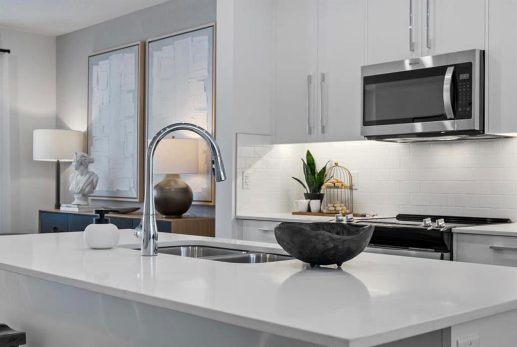 Picture for 650, 141 Prince Court 