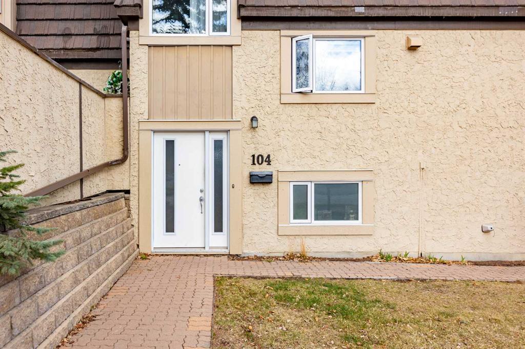 Picture for 104, 3130 66 Avenue SW