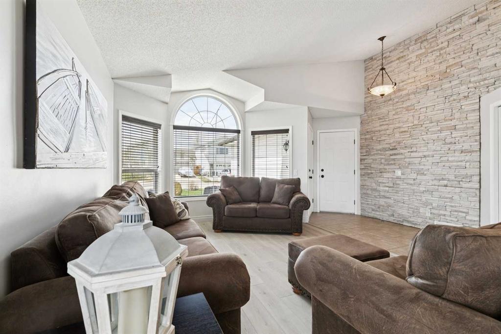 Picture for 438 Sheep River Point 
