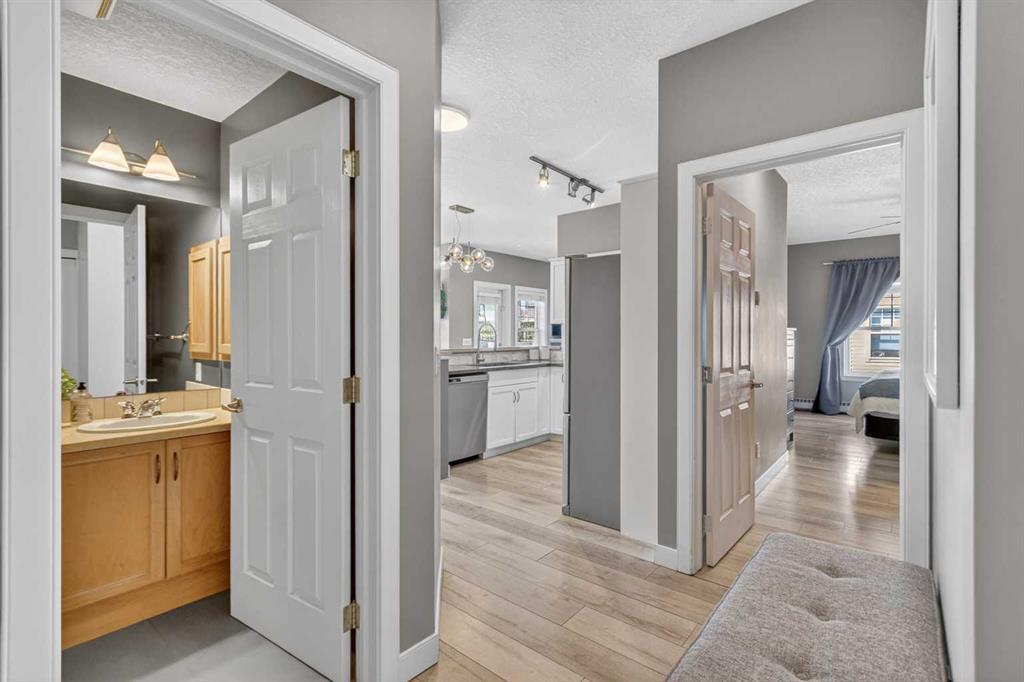 Picture for 315, 1414 17 Street SE