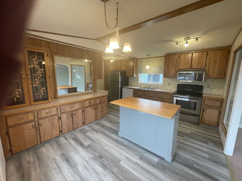 Picture for 12 Westover Crescent 