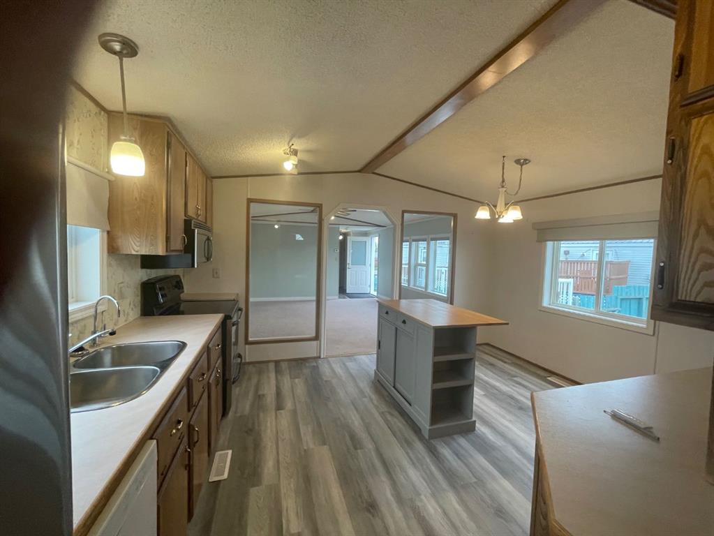 Picture for 12 Westover Crescent 