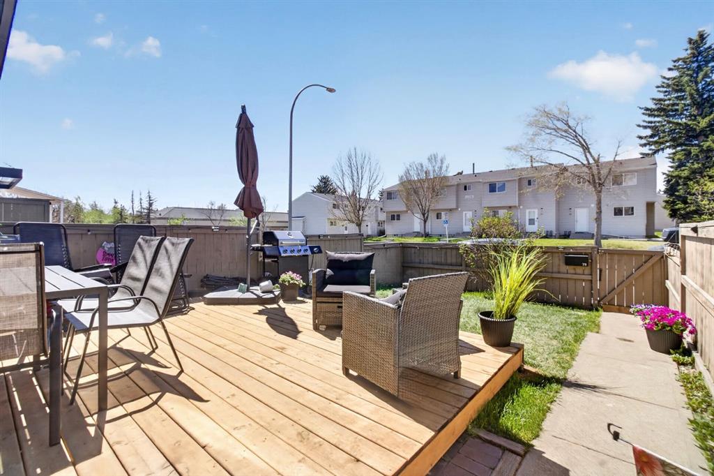 Picture for 79, 3809 45 Street SW