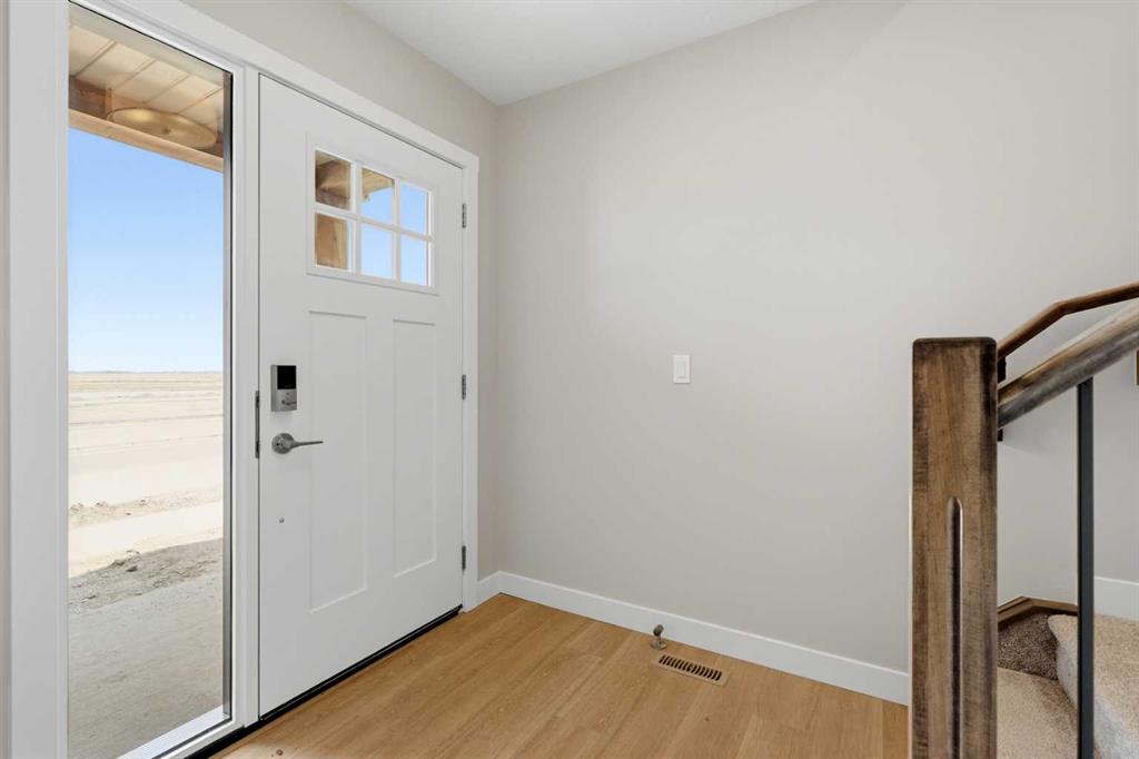 Picture for 81 Wild Rose Way SE