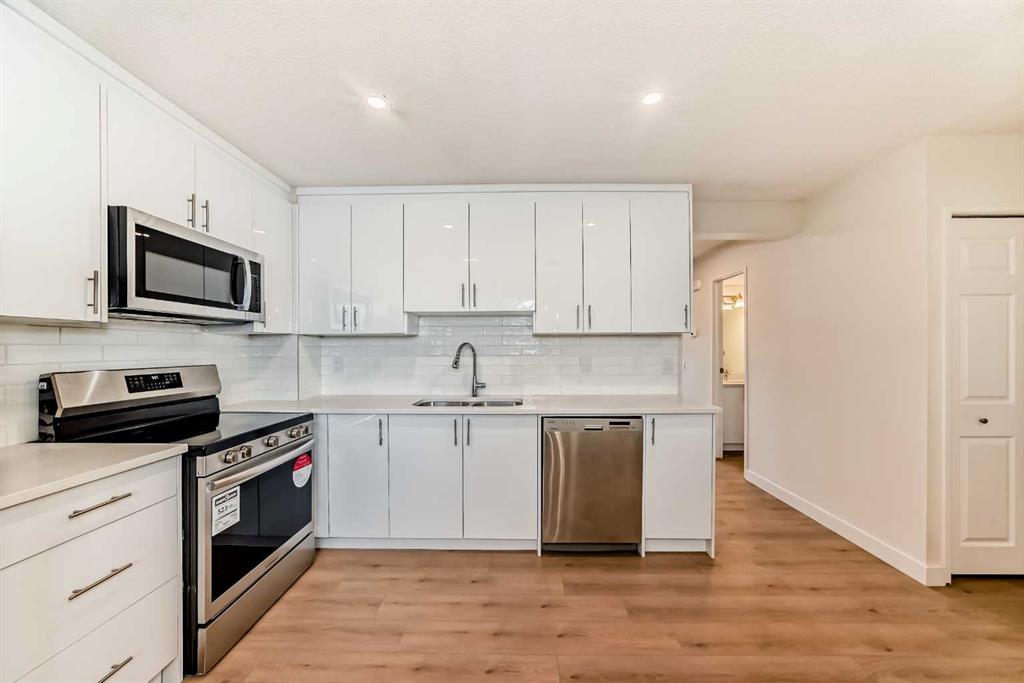 Picture for 32, 1515 Falconridge Drive NE
