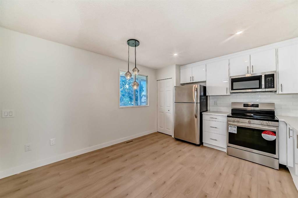 Picture for 32, 1515 Falconridge Drive NE