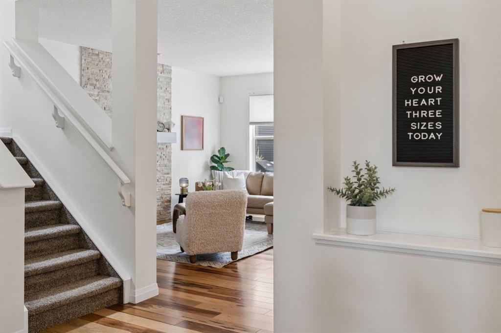 Picture for 117 Riviera Crescent 