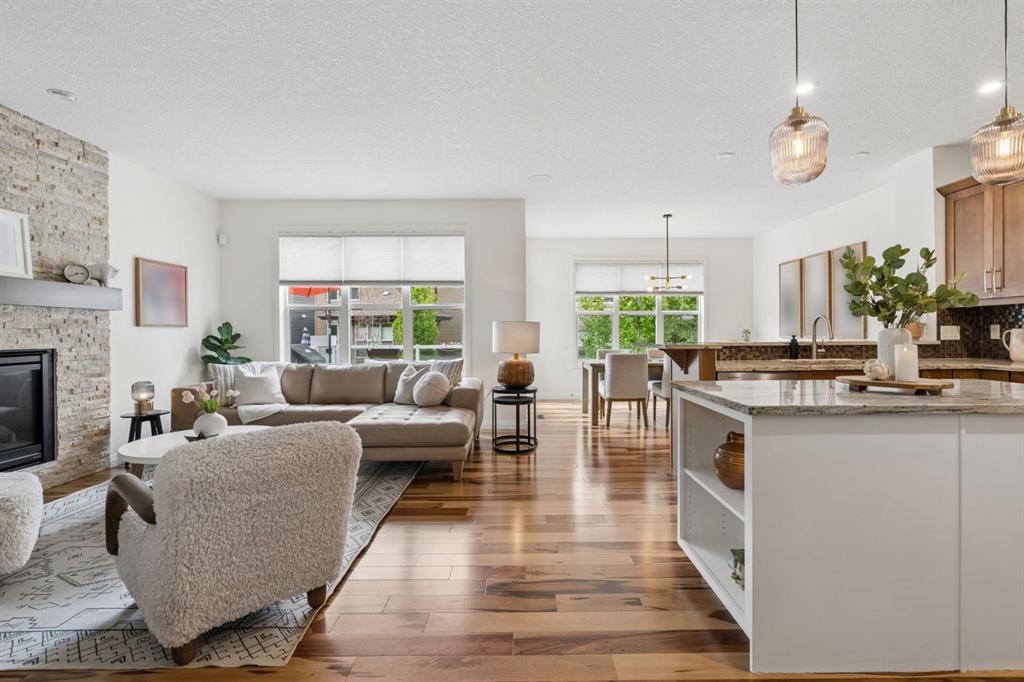 Picture for 117 Riviera Crescent 