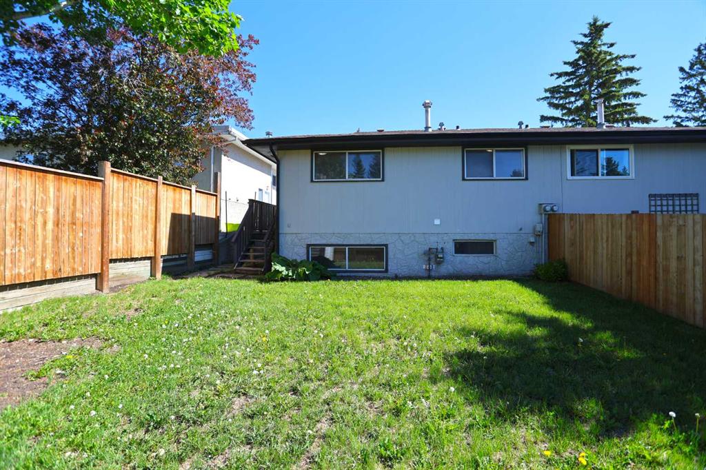 Picture for 5417 Dalrymple Crescent NW