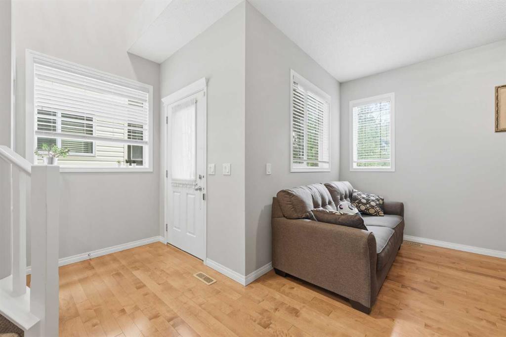 Picture for 172 Sherwood Mews NW