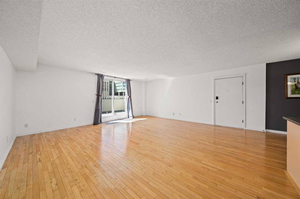 Picture for 804, 1540 29 Street NW