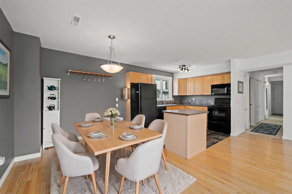 Picture for 804, 1540 29 Street NW