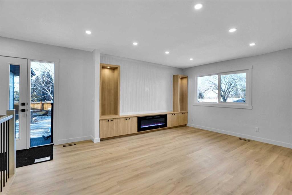 Picture for 77 Ferncliff Crescent SE