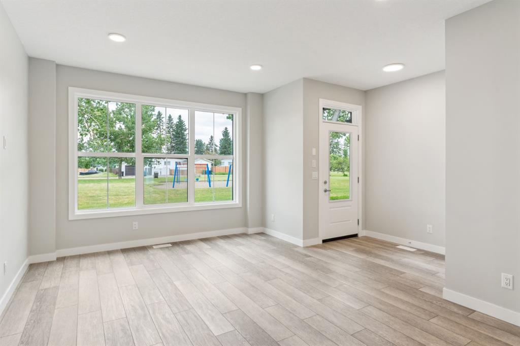 Picture for 8 Alderwood Close SE