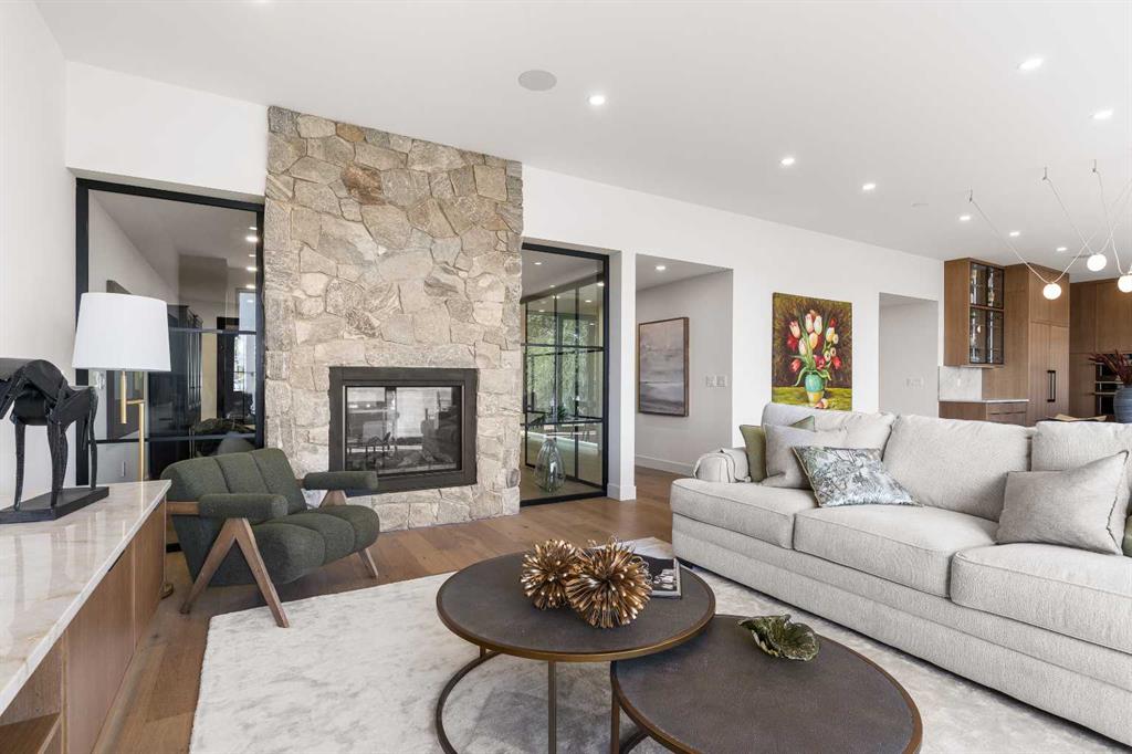 Picture for 692 West Chestermere Drive  https://www.cirrealty.ca/reb/creb/37/A2258137_16.jpg