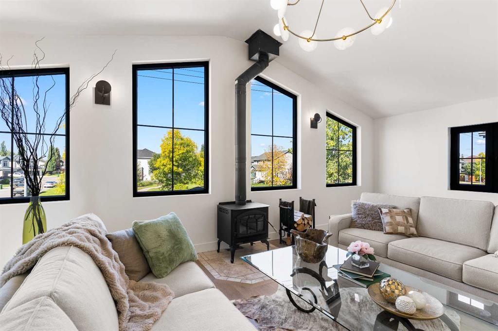Picture for 692 West Chestermere Drive  https://www.cirrealty.ca/reb/creb/37/A2258137_25.jpg