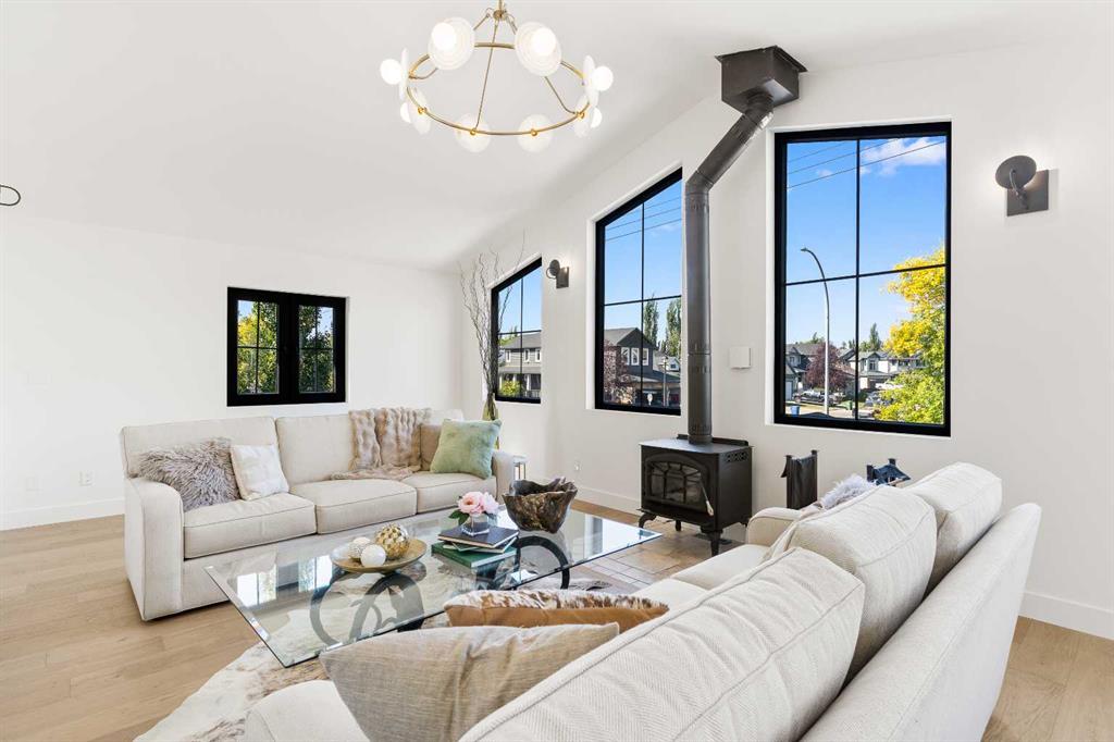 Picture for 692 West Chestermere Drive  https://www.cirrealty.ca/reb/creb/37/A2258137_26.jpg