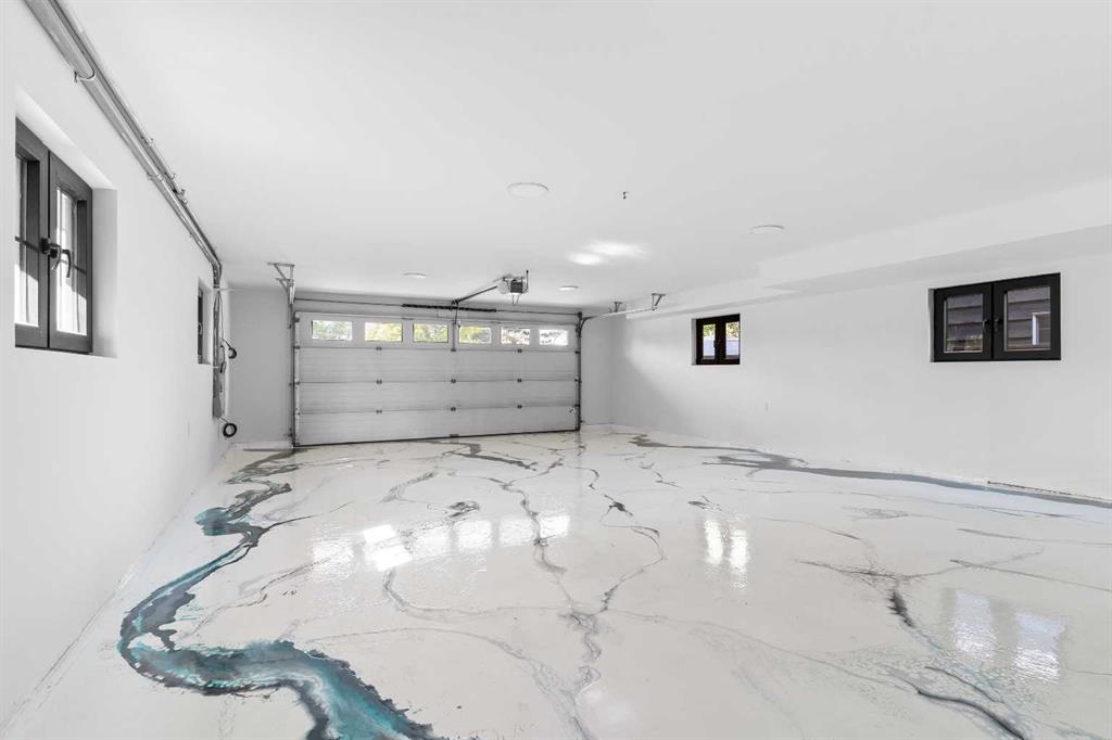 Picture for 692 West Chestermere Drive  https://www.cirrealty.ca/reb/creb/37/A2258137_46.jpg