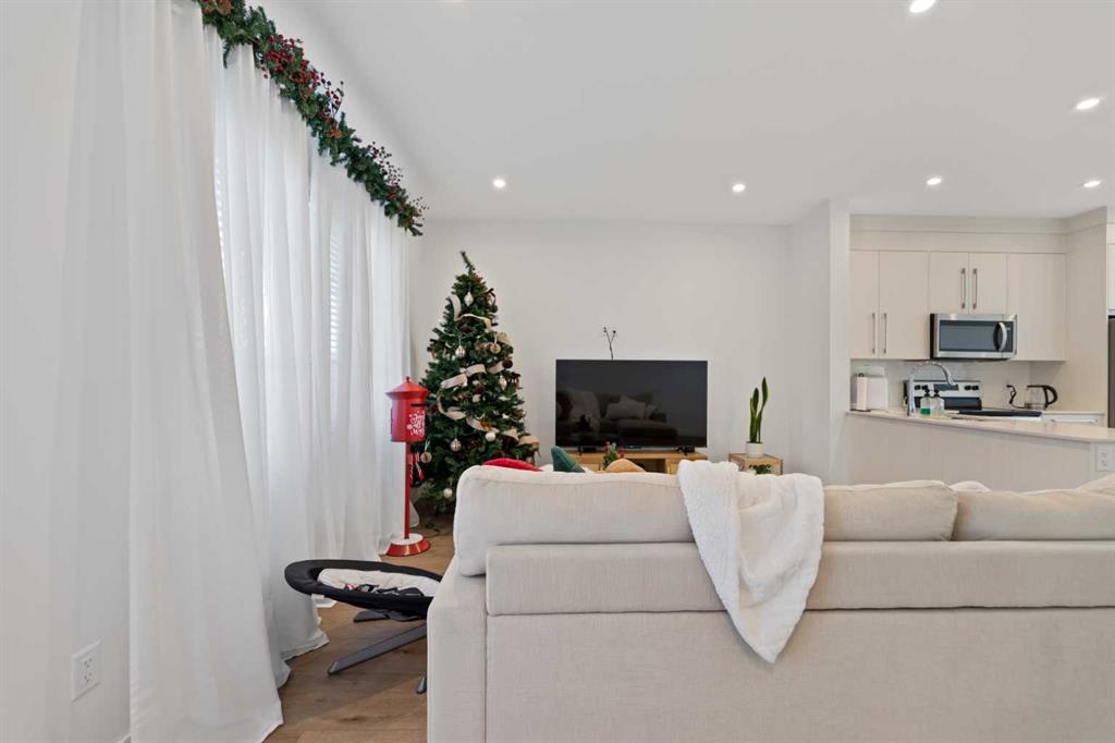 Picture for 218, 669 Savanna Boulevard NE https://www.cirrealty.ca/reb/creb/37/A2266637_7.jpg